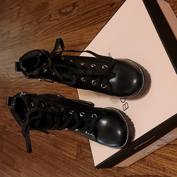 Shoes - Picture 3 of 5